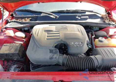 2016 Dodge Challenger Sxt z USA, uszkodzony, nr VIN 2C3CDZAG2GH184014